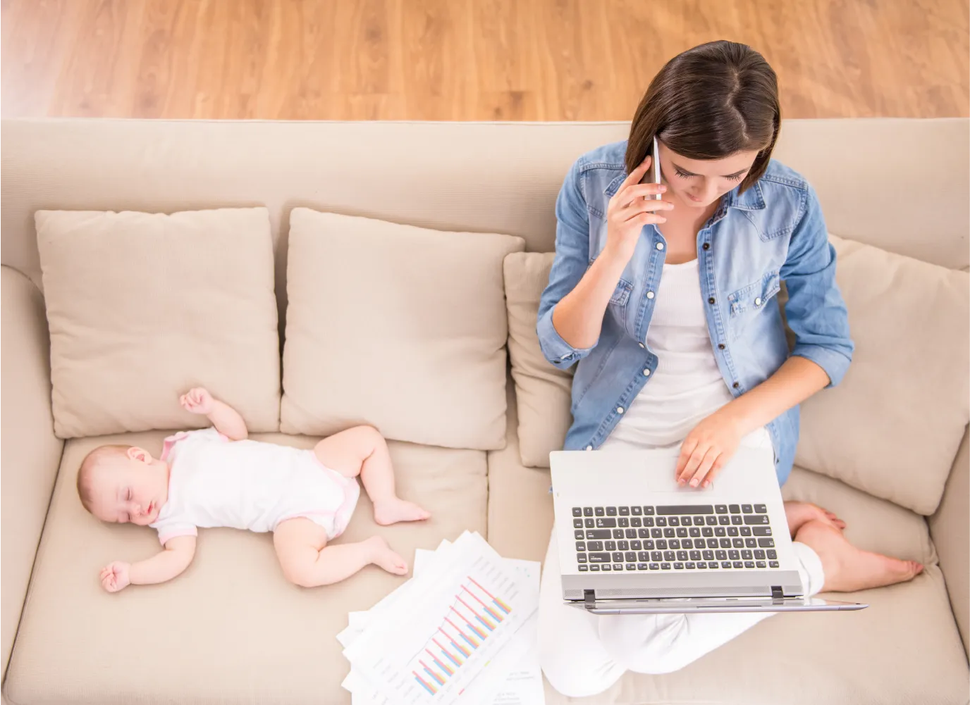 may-hut-sua-cho-me-di-lam